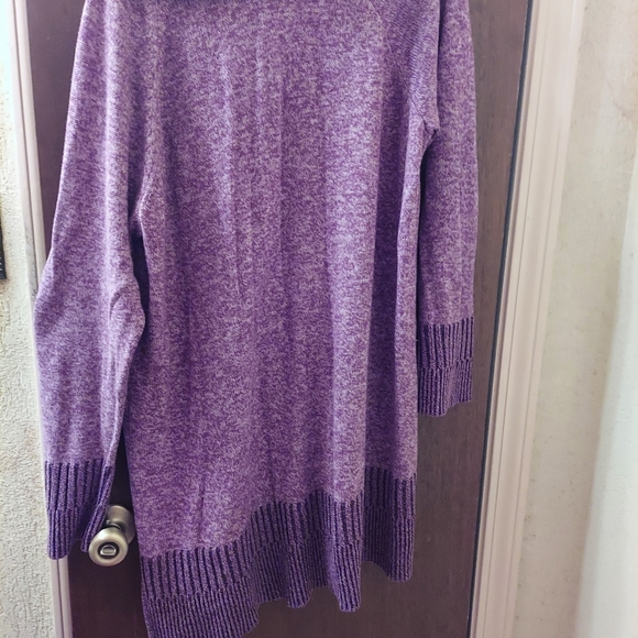 Isaac Mizrahi tunic sweater - Picture 2 of 5